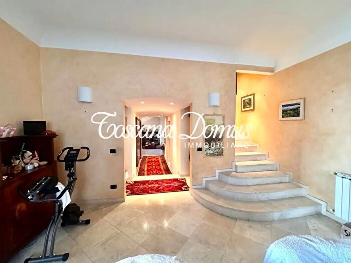 Casa con 7 locali in vendita in Iale Vittorio Emanuele, Siena