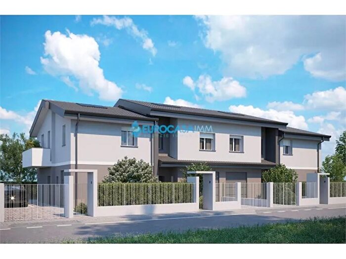 Casa quadrilocale in vendita in Via Budrione Migliarina Ovest Carpi Mo, Carpi