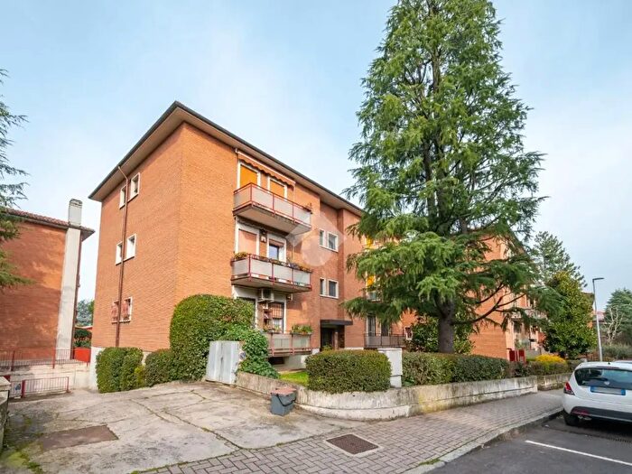 Appartamento quadrilocale in vendita in Via Dante, Zola Predosa