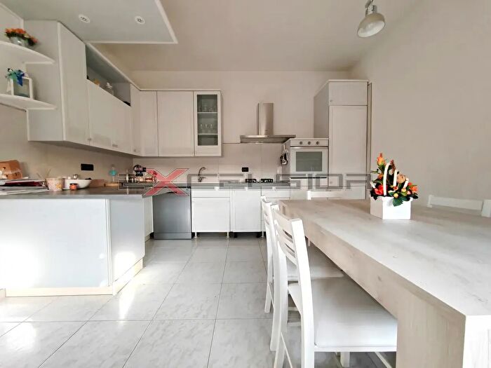 Casa con 5 locali in vendita in Via Roma, Pettorazza Grimani