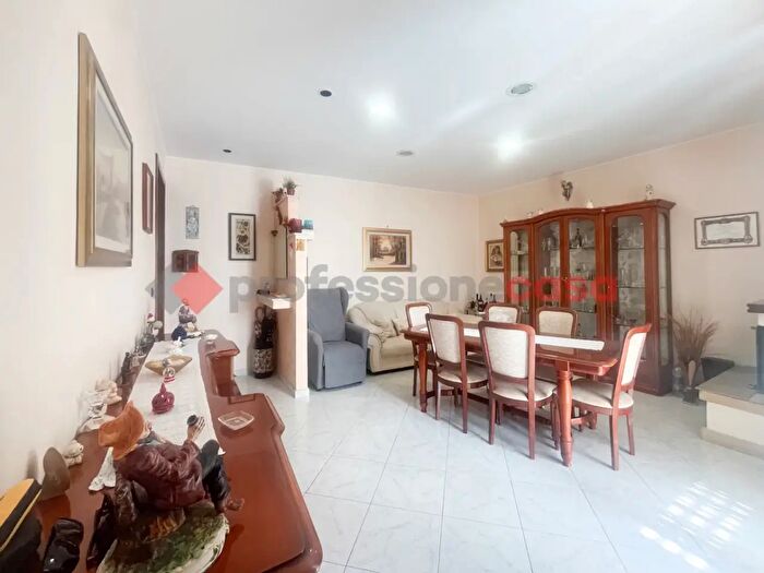 Appartamento quadrilocale in vendita in Via Enrico Cosenz, Milazzo