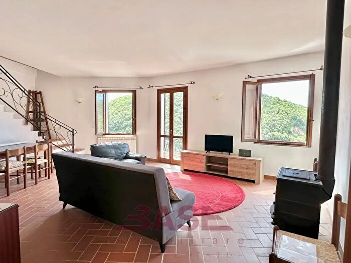 Appartamento con 6 locali in vendita in Via Guglielmo Marconi, Sassetta
