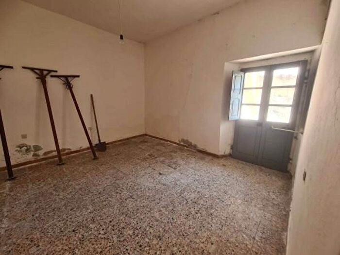 Casa monolocale in vendita in Via Giovanni XXIII, Galtelli