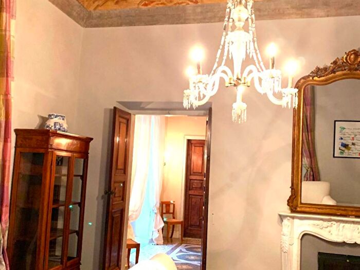 Appartamento con 6 locali in affitto in Via Caffaro, Castelletto, Genova