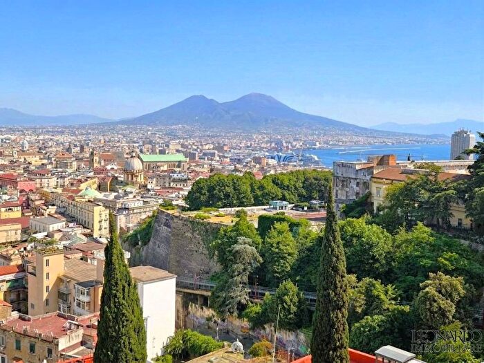 Appartamento bilocale in affitto in Corso Vittorio Emanuele, Vomero, Napoli