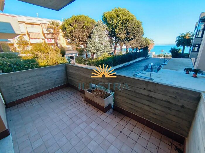 Appartamento trilocale in vendita in Contrada Montecatino, Massignano