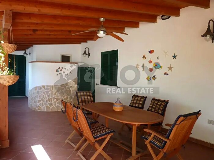 Casa con 6 locali in vendita in Via Tramonti, Nardo'