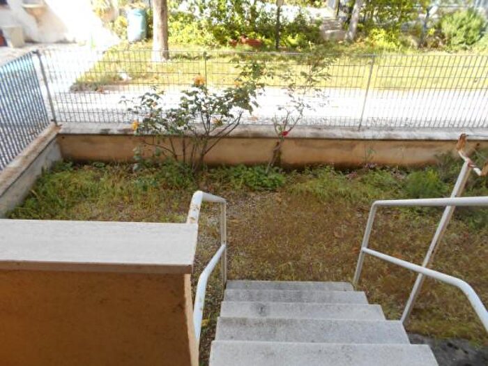 Appartamento quadrilocale in vendita in Via Luglio, Jesi