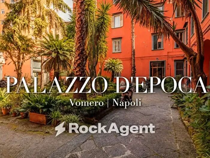 Appartamento bilocale in vendita in Via Don Luigi Sturzo, Napoli