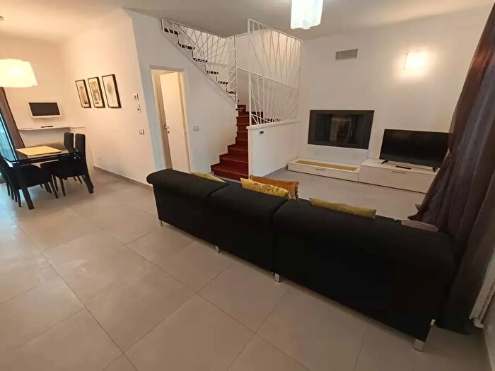 Casa con 5 locali in vendita in Cervia