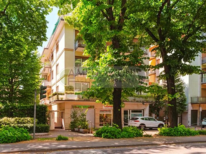 Appartamento quadrilocale in vendita in Viale Giuseppe Garibaldi, Venezia