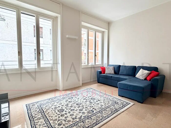 Appartamento bilocale in affitto in Via Lesmi, Milano