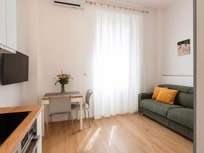 Appartamento monolocale in affitto in Santo Stefano, Bologna