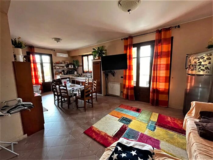 Appartamento con 5 locali in vendita in Via Raffaello Sanzio, Santa Flavia