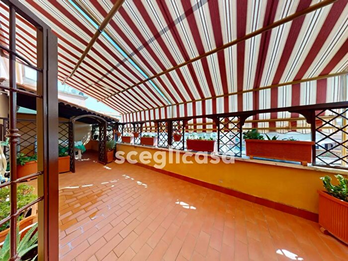 Appartamento bilocale in vendita in Via Niso, Roma