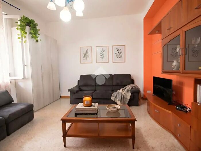 Appartamento quadrilocale in vendita in Via Antonio Fogazzaro, Seregno