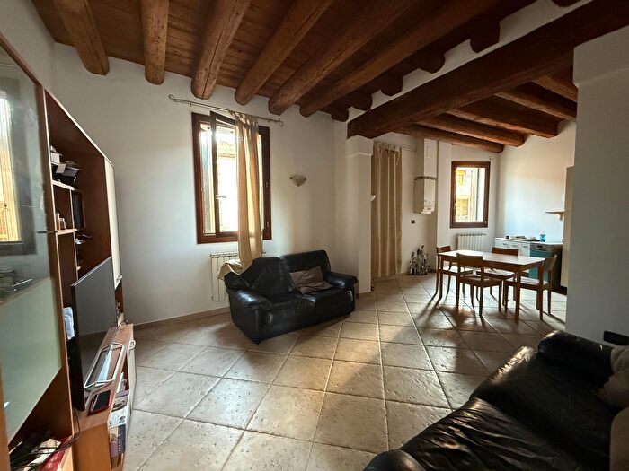 Appartamento bilocale in vendita in Via Girolamo Savonarola, Rovigo