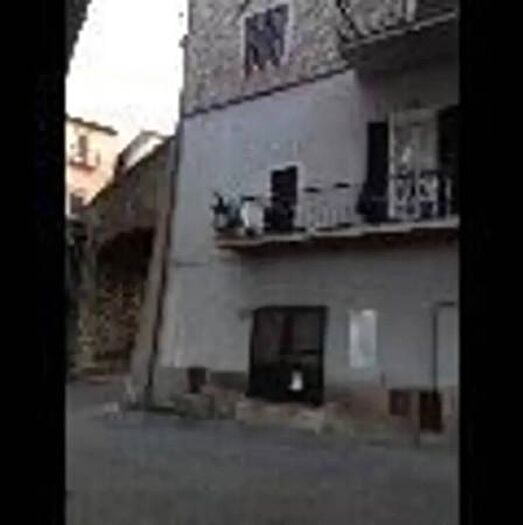 Appartamento quadrilocale in vendita in Piazza Cavour, Piegaro