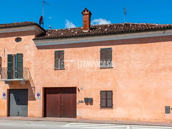 Appartamento con 5 locali in vendita in Via Giuseppe Verdi, Fossano