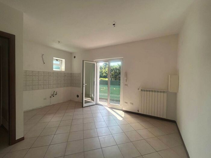 Appartamento bilocale in affitto in Via Sottocampagna, Centro, Besozzo