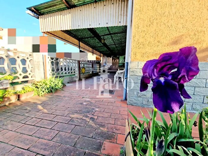 Casa con 5 locali in vendita in Adule, Campi Bisenzio