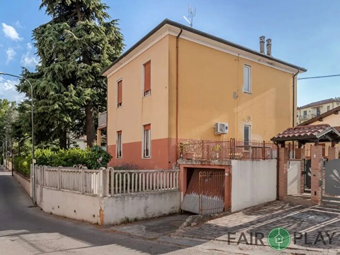 Appartamento trilocale in vendita in Via XXIV Maggio, Meldola