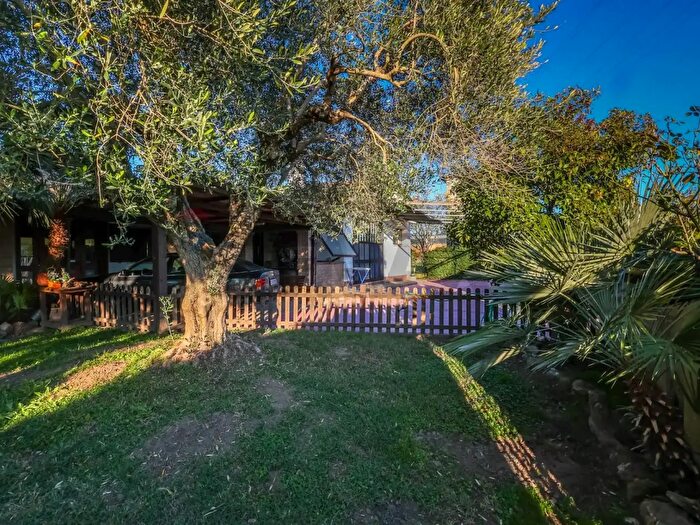 Casa con 5 locali in vendita in Loreo