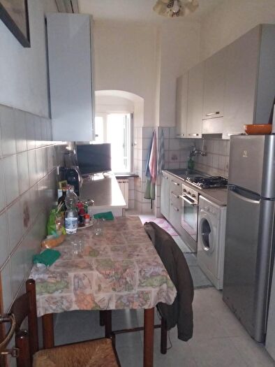 Appartamento con 5 locali in vendita in Genova