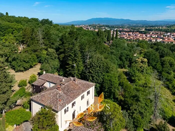Casa con 6 locali in vendita in Via di Castelsecco, Arezzo