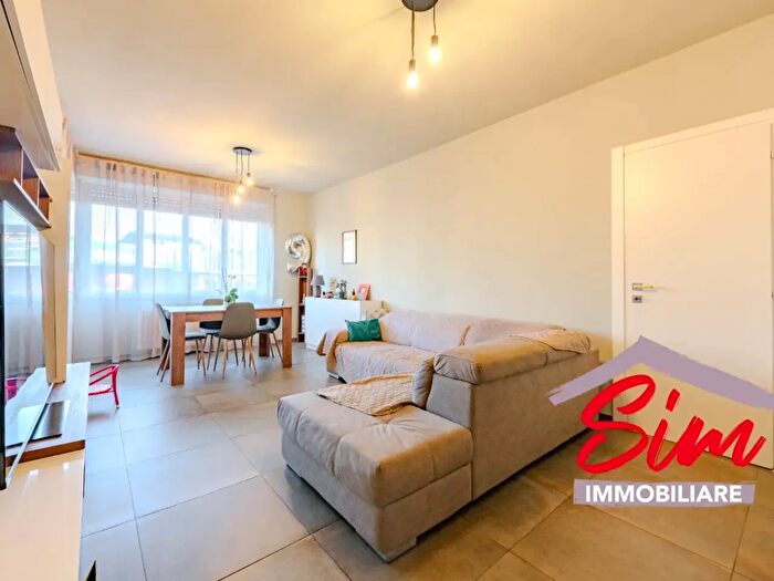 Appartamento quadrilocale in vendita in Via Campano Giovanni da Novara Snc, Novara