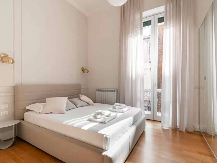 Appartamento trilocale in affitto in Via Leopardi, Esquilino, Roma