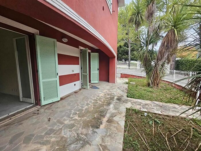 Appartamento trilocale in vendita in Sirolo