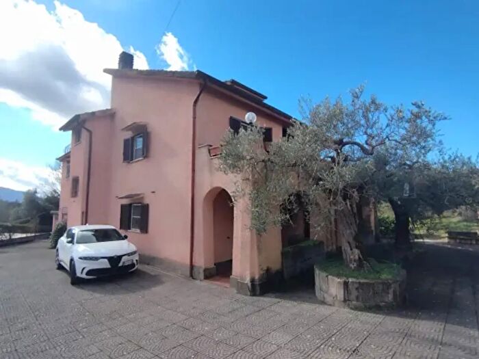 Casa con 6 locali in affitto in Via Marozze, San Vittore Del Lazio