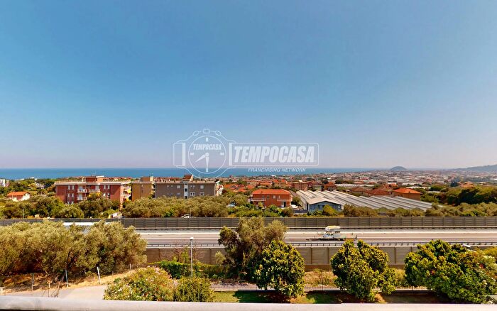 Appartamento bilocale in vendita in Via dei Pozzi, Ceriale