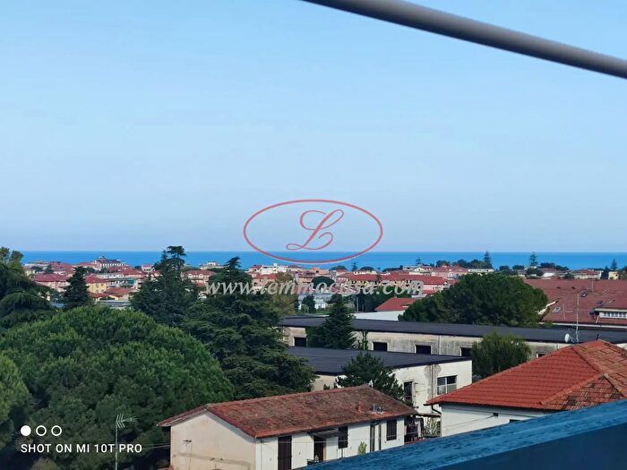 Appartamento monolocale in vendita in Via Diano San Pietro, Diano Castello