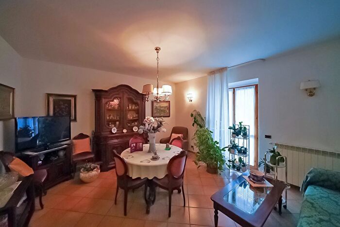 Appartamento trilocale in affitto in Arcidosso