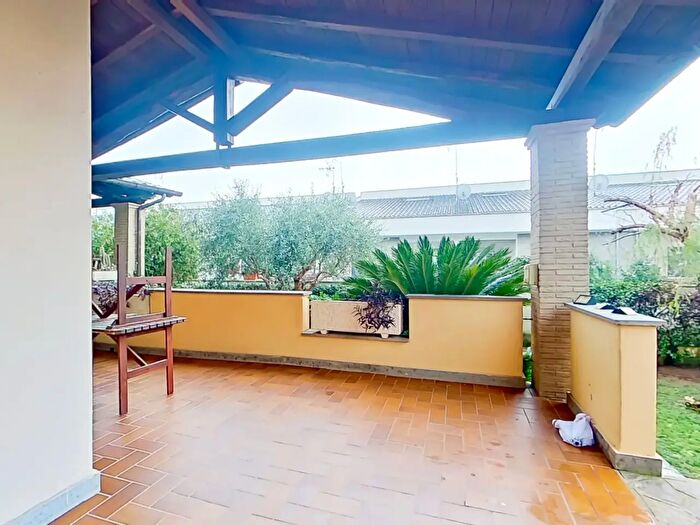 Casa con 6 locali in vendita in Via Bartolomeo Nogara, Roma
