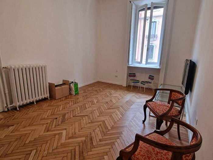 Appartamento trilocale in affitto in Via Giovanni Battista Bertini, Paolo Sarpi, Milano