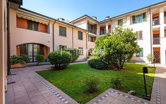 Appartamento bilocale in vendita in Via Camillo Benso Conte di Cavour, Cernusco Sul Naviglio