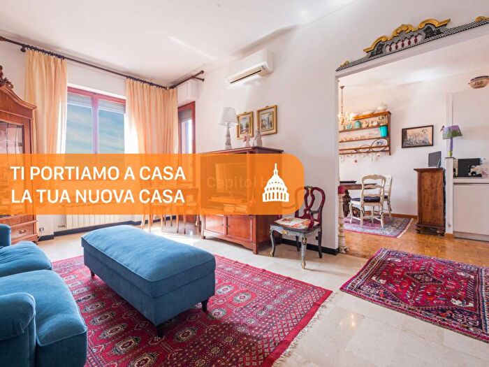 Appartamento con 5 locali in affitto in Via Divisione Acqui, Quinto, Genova
