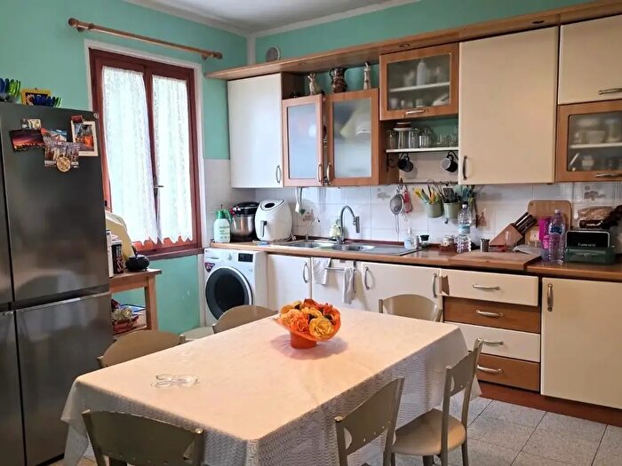 Casa quadrilocale in vendita in Fucecchio