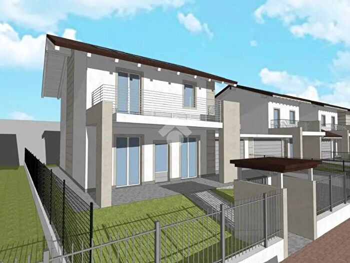 Casa quadrilocale in vendita in Via, Samarate