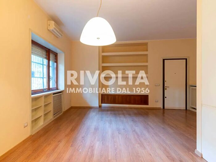 Appartamento trilocale in affitto in Via Archimede, Roma