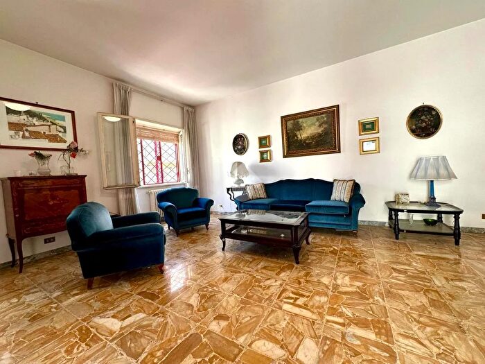 Appartamento quadrilocale in vendita in Via Giulio Aristide Sartorio, Roma