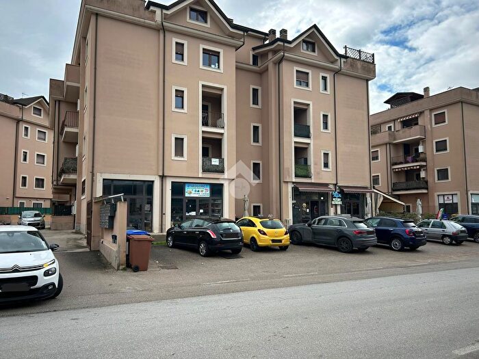 Appartamento trilocale in vendita in Via San Bartolomeo, Cassino