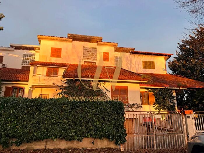 Casa con 7 locali in affitto in Via degli Antichi Platani, Caserta