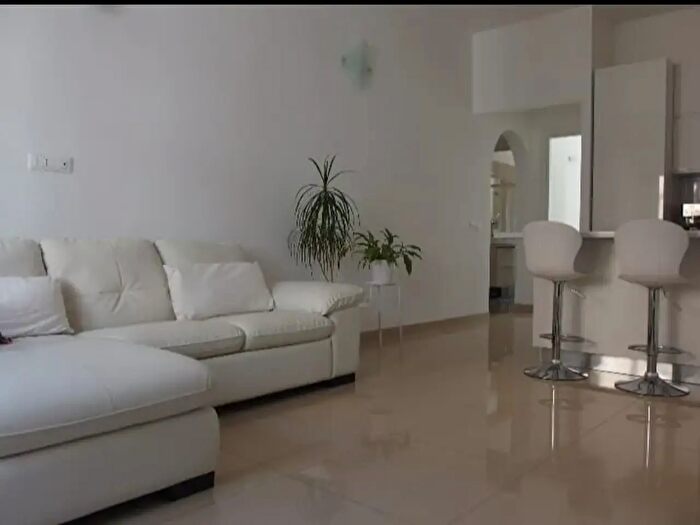 Appartamento trilocale in affitto in Roma