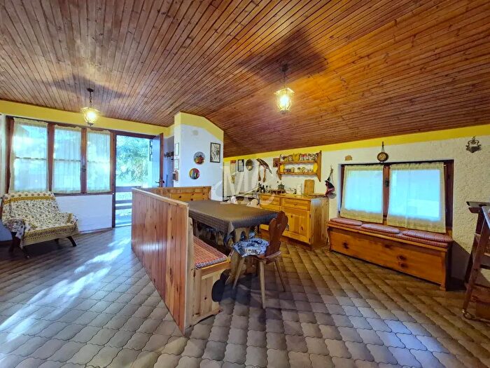 Appartamento quadrilocale in vendita in Via Betulle, Brentonico