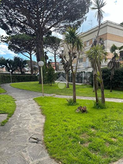 Appartamento trilocale in affitto in Via l Ardenza, Fiumicino