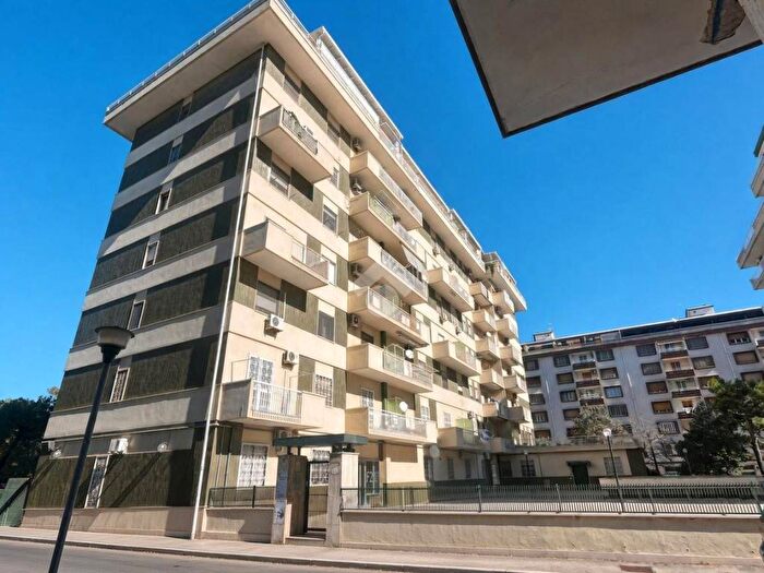 Appartamento quadrilocale in vendita in Viale Luigi Pinto, Piazza Aldo Moro Parco San Felice, Foggia